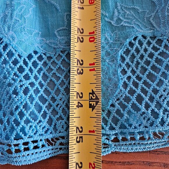 Zac & Rachel Blue Pleated LS Blouse Woman Petite M Button‑Front Lightweight Top - Picture 4 of 5